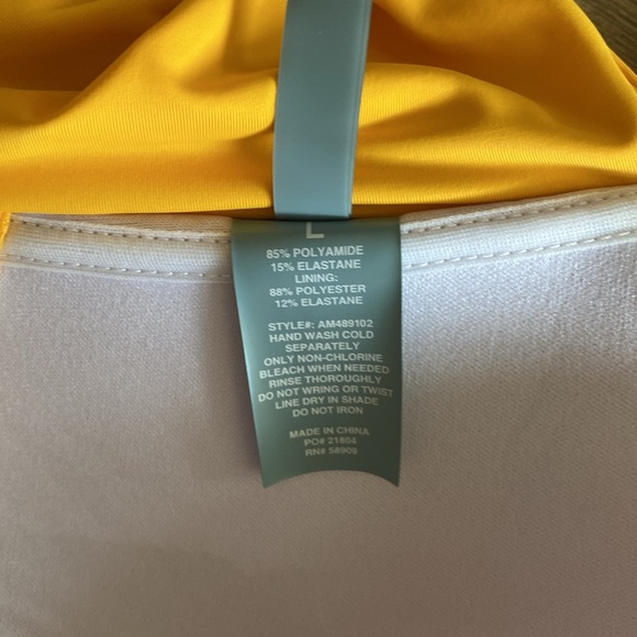 Antonio Melani Solid Keyhole Twist Molded Bandeau Swim Top - Picture 6 of 6